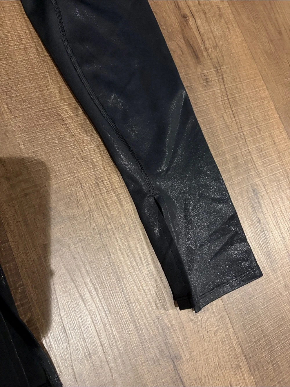 Alo Black Shiny flare Leggings